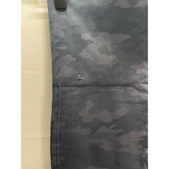 Spanx Look At Me Now Seamless Black & Grey Camo Shaping Leggings Size Small - Picture 4 of 4